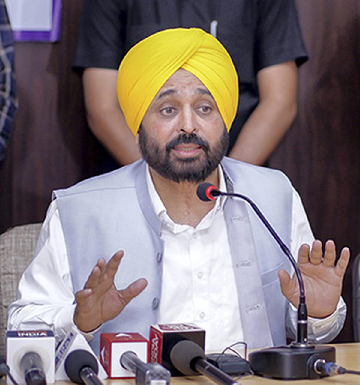 AAP Govt. in Punjab splurges Rs 2 crore a day on ads, top IAS officer opts for transfer to skip trouble