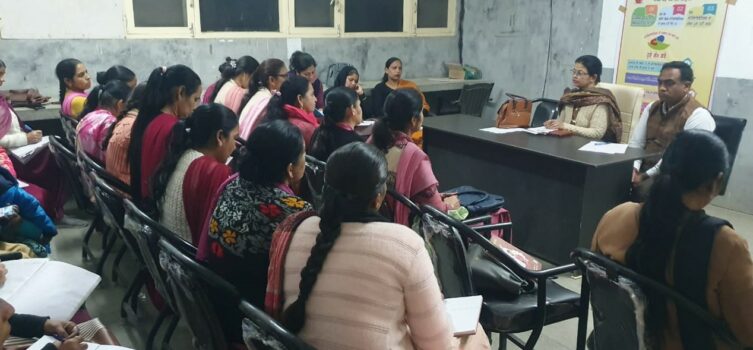 -फाजिल्का में दिसंबर महीने से शुरू होगी महिलाओं की स्तन कैंसर स्क्रिनिग, -सिविल सर्जन ने समूह एस एम ओ और बीईई के साथ की मीटिंग फैसिलिटेटर को गांवों में सर्वे कर डाटा इक्ठता करने की दी हिदायत,