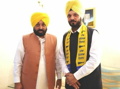 ਭਾਜਪਾ ਦੇ MLA ਰਹੇ  ਸੁਖਪਾਲ ਸਿੰਘ ਨੰਨੂ ਆਪ ਵਿੱਚ ਹੋਏ ਸ਼ਾਮਲ