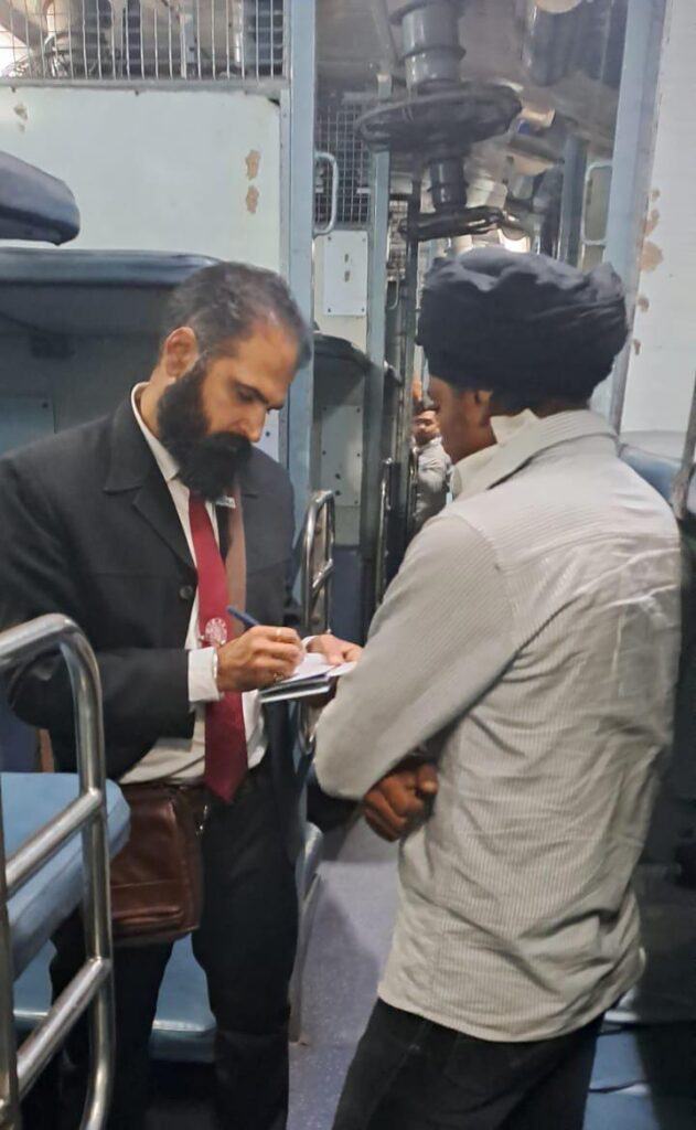 फिरोजपुर मंडल में समर विशेष टिकट चेकिंग अभियान: अनाधिकृत एवं बिना टिकट यात्रियों से ₹3.21 करोड़ का राजस्व वसूला
