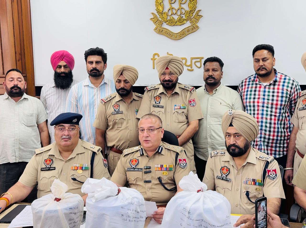 ਫਿਰੋਜ਼ਪੁਰ ਪੁਲਿਸ ਵੱਲੋਂ 9.4 ਕਿਲੋ ਹੈਰੋਇਨ ਸਣੇ , ਇੱਕ ਗ੍ਰਿਫ਼ਤਾਰ