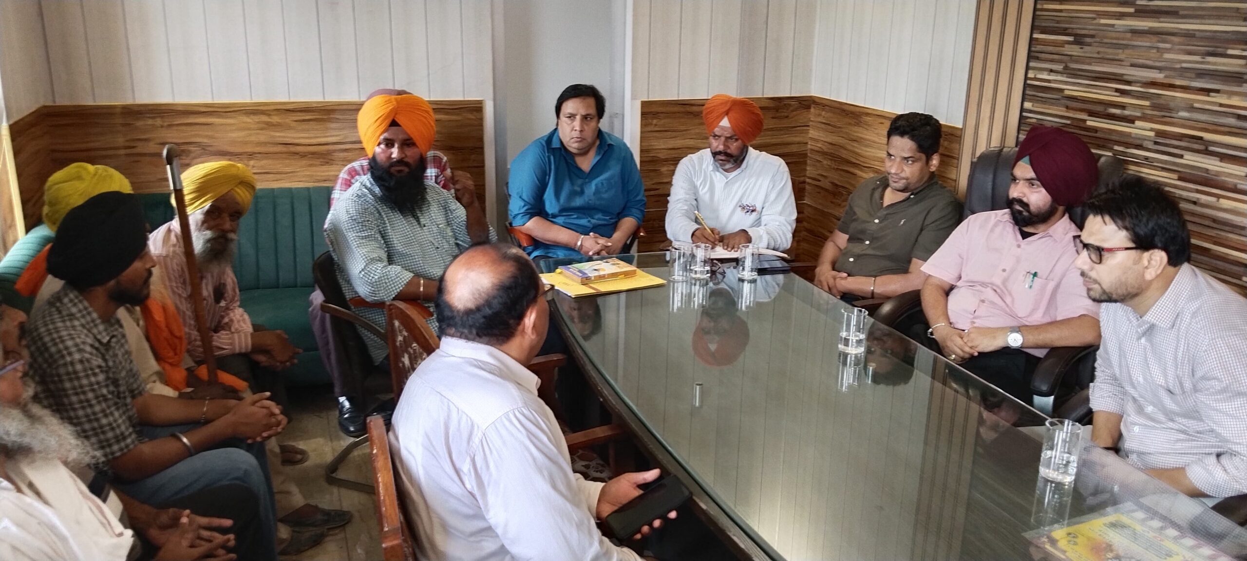 ਐਸ.ਸੀ. ਕਮਿਸ਼ਨ ਨੇ ਮੱਲੋ ਕੇ ਰੋਡ ਜ਼ੀਰਾ ਵਿਖੇ 192 ਪਰਵਾਰਾਂ ਨਾਲ ਕੀਤੀ ਮੁਲਾਕਾਤ