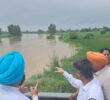 ਫਿਰੋਜ਼ਪੁਰ ਵਿੱਚ ਹੜ੍ਹ ਪ੍ਰਭਾਵਿਤ ਪਿੰਡਾਂ ਦਾ ਜਾਇਜ਼ਾ, 5 ਕਰੋੜ ਦੀ ਮਦਦ ਦਾ ਐਲਾਨ