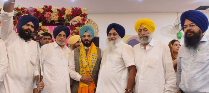 ਸਾਬਕਾ ਬੀਜੇਪੀ MLA ਸੁਖਪਾਲ ਸਿੰਘ ਨੰਨੂ ਨੇ ਛੱਡੀ ਆਮ ਆਦਮੀ ਪਾਰਟੀ, ਅਕਾਲੀ ਦਲ ਵਿੱਚ ਸ਼ਾਮਿਲ