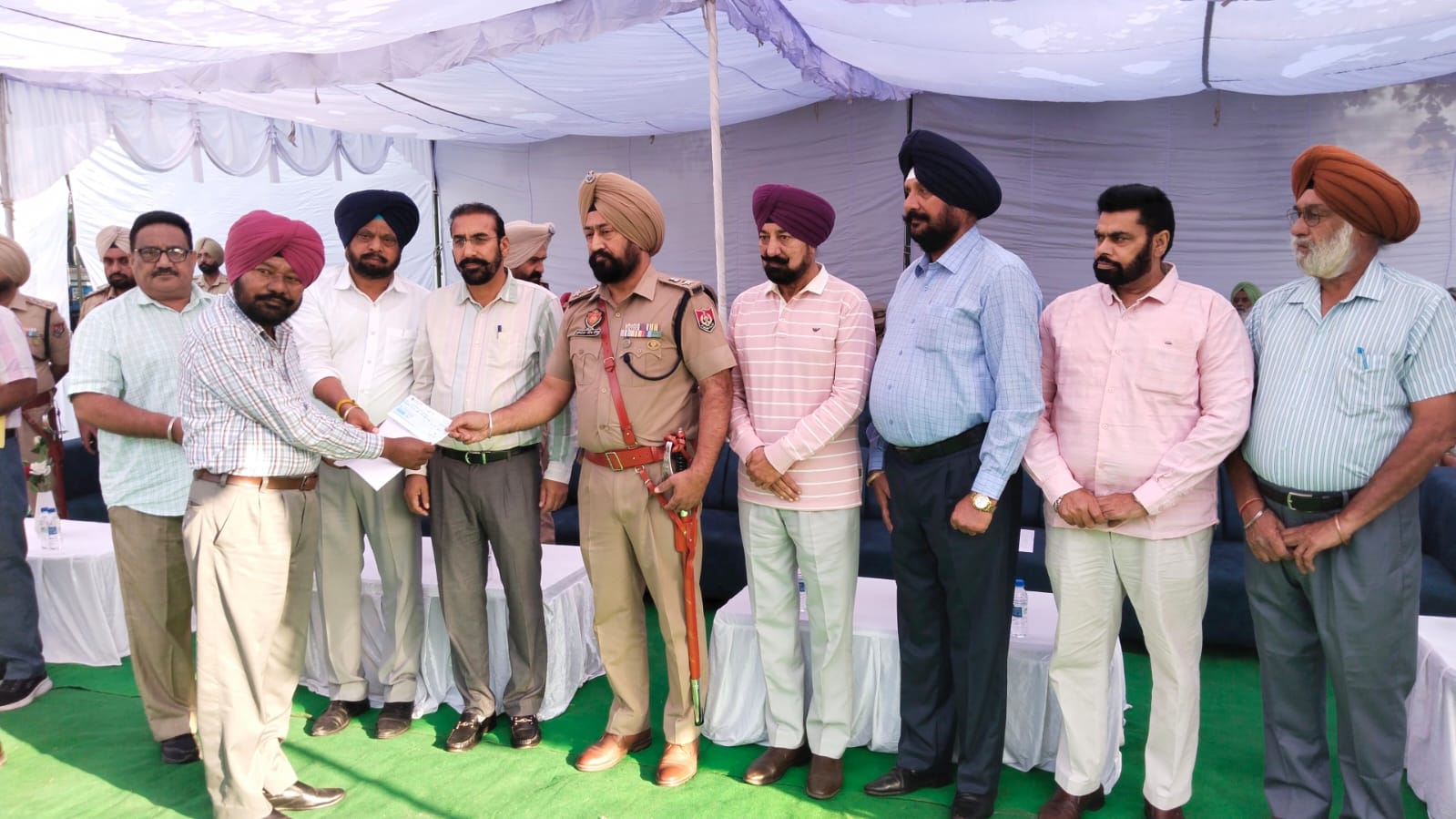 ਅਮਨ ਸ਼ਾਂਤੀ ਲਈ ਆਪਣੀਆਂ ਅਦੁੱਤੀਆਂ ਸ਼ਹਾਦਤਾਂ ਦੇਣ ਵਾਲੇ ਪੁਲਿਸ ਜਵਾਨਾਂ ਦੀ ਸ਼ਹਾਦਤ ਨੂੰ ਕਦੇ ਵੀ ਭੁਲਾਇਆ ਨਹੀਂ ਜਾ ਸਕਦਾ- ਐੱਸ. ਐੱਸ.ਪੀ.