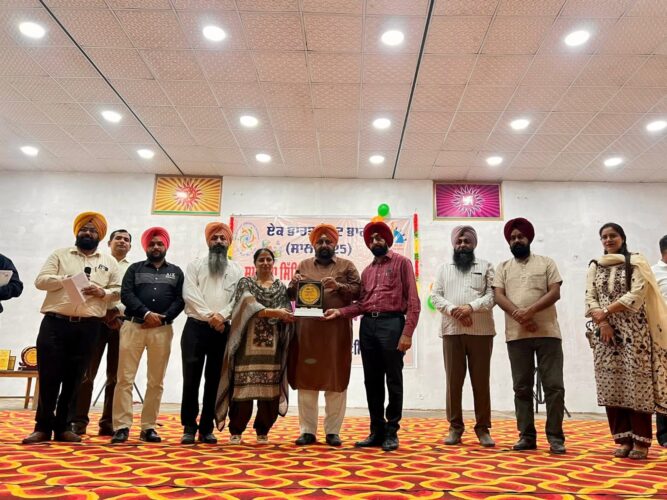 ਏਕ ਭਾਰਤ ਸ੍ਰੇਸ਼ਟ ਭਾਰਤ’ ਮੁਹਿੰਮ ਤਹਿਤ ਜ਼ਿਲ੍ਹਾ ਪੱਧਰੀ ਡਾਂਸ ਅਤੇ ਪੇਂਟਿੰਗ ਮੁਕਾਬਲੇ ਆਯੋਜਿਤ