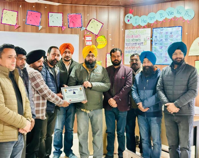 ਅਧਿਆਪਕ ਜਸਵਿੰਦਰ ਪਾਲ ਸਿੰਘ ਦੀ ਉਪਲਬਧੀ ਨੇ ਜ਼ਿਲ੍ਹਾ ਫ਼ਿਰੋਜ਼ਪੁਰ ਅਤੇ ਪੰਜਾਬ ਦਾ ਨਾਮ ਕੀਤਾ ਰੌਸ਼ਨ