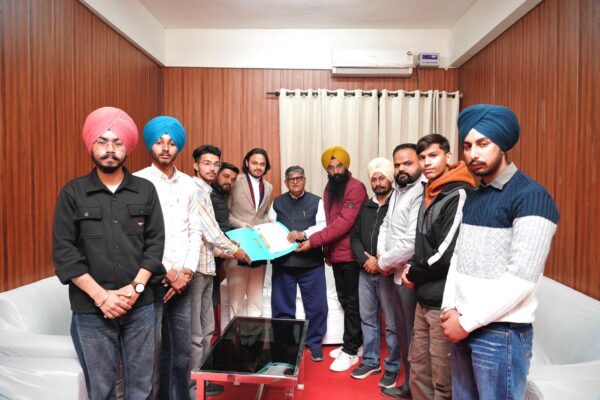 ਅਖਿਲ ਭਾਰਤੀ ਵਿਦਿਆਰਥੀ ਪ੍ਰੀਸ਼ਦ ਫਿਰੋਜ਼ਪੁਰ ਜ਼ਿਲ੍ਹਾ ਇਕਾਈ ਵੱਲੋਂ ਪੰਜਾਬ ਦੇ ਰਾਜਪਾਲ ਨੂੰ ਸੌਂਪਿਆ ਮੰਗ ਪੱਤਰ 