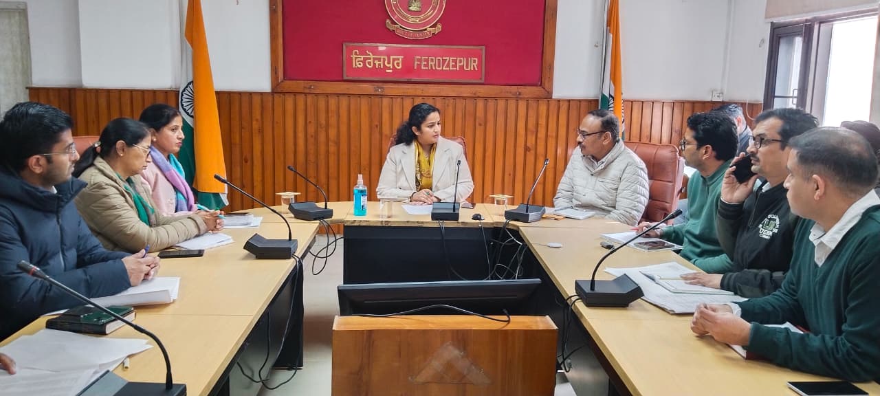 ਡਿਪਟੀ ਕਮਿਸ਼ਨਰ ਨੇ ਮੁੱਖ ਮੰਤਰੀ ਸਿਹਤ ਯੋਜਨਾ ਦੇ ਕੰਮਾਂ ਸਬੰਧੀ ਕੀਤੀ ਸਮੀਖਿਆ