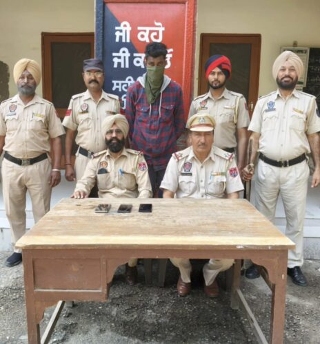 ਰੇਲਵੇ ਸਟੇਸ਼ਨ ਫਿਰੋਜ਼ਪੁਰ ਕੈਂਟ ਤੋਂ ਮੋਬਾਈਲ ਚੋਰ ਕਾਬੂ, 3 ਚੋਰੀਸ਼ੁਦਾ ਫੋਨ ਬਰਾਮਦ