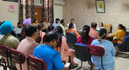 ਸਿਵਲ ਸਰਜਨ ਵੱਲੋਂ ਅਧਿਕਾਰੀਆਂ ਨਾਲ ਅਹਿਮ ਮੀਟਿੰਗ