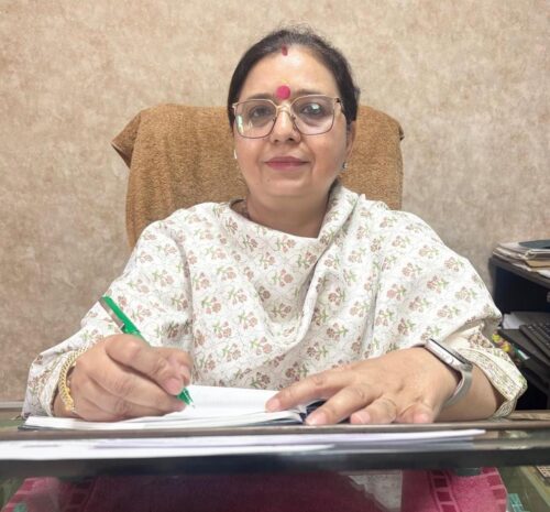 ਲਾਭਪਾਤਰੀ ਟੀਕਾਕਰਨ ਕੈਂਪਾਂ ਦਾ ਵੱਧ ਤੋਂ ਵੱਧ ਲਾਭ ਲੈਣ : ਡਾ ਮੀਨਾਕਸ਼ੀ