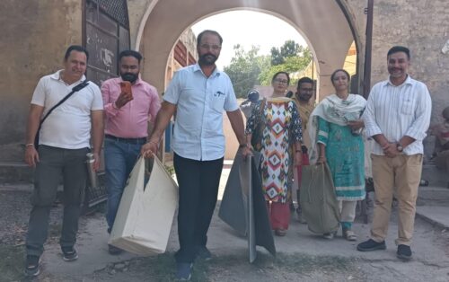 ਪੋਲਿੰਗ ਪਾਰਟੀਆਂ ਰਵਾਨਾ, ਚੋਣਾਂ ਲਈ ਸਾਰੀਆਂ ਤਿਆਰੀਆਂ ਮੁਕੰਮਲ : ਜ਼ਿਲ੍ਹਾ ਚੋਣ ਅਫ਼ਸਰ