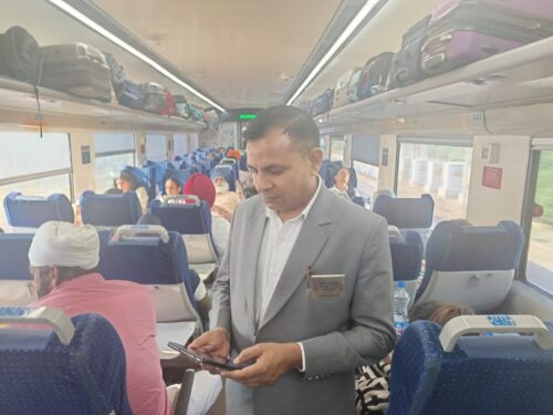 मई माह में टिकट चेकिंग अभियान के दौरान 43,068 यात्री बिना टिकट अथवा अनियमित यात्रा करते हुए पाए गए।