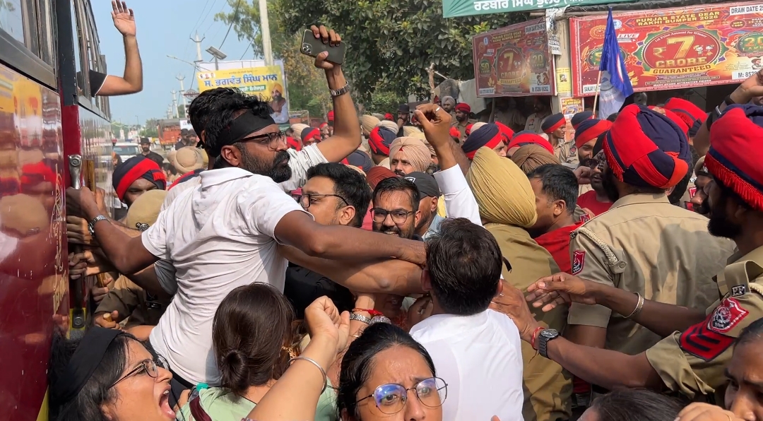 ਆਜ਼ਾਦੀ ਦਿਵਸ ਮੌਕੇ ਮੁੱਖ ਮੰਤਰੀ ਭਗਵੰਤ ਮਾਨ ਖ਼ਿਲਾਫ਼ ਅਧਿਆਪਕਾਂ ਦਾ ਪ੍ਰਦਰਸ਼ਨ