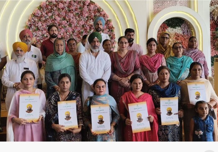 ਵਿਧਾਇਕ ਰਜਨੀਸ਼ ਦਹੀਯਾ ਨੇ ਆਂਗਣਵਾੜੀ ਵਰਕਰਾਂ ਤੇ ਹੈਲਪਰਾਂ ਨੂੰ ਸੌਂਪੇ ਨਿਯੁਕਤੀ ਪੱਤਰ