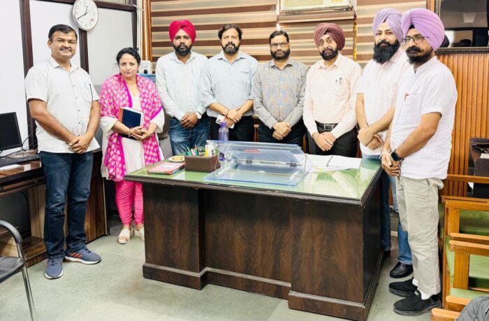 ਨੌਜਵਾਨ ਵੋਟਰਾਂ ਨੂੰ ਲੋਕਤੰਤਰ ਨਾਲ ਜੋੜਨ ਲਈ ਜ਼ਿਲ੍ਹਾ ਫ਼ਿਰੋਜ਼ਪੁਰ ਵਿੱਚ ਸਵੀਪ ਗਤੀਵਿਧੀਆਂ ਜੰਗੀ ਪੱਧਰ ’ਤੇ ਜਾਰੀ