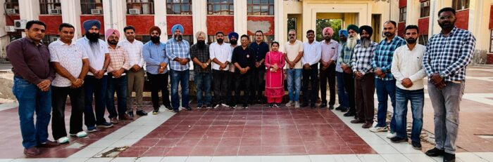 ਫੰਡਾਂ ਦੀ ਘਾਟ ਕਾਰਨ ਖੇਡਾਂ ਨਾ ਕਰਵਾਉਣ ਅਤੇ ਬਕਾਇਆ ਰਾਸ਼ੀ ਨਾ ਮਿਲਣ ’ਤੇ ਮਿਡ-ਡੇ-ਮੀਲ ਬੰਦ ਕਰਨ ਦਾ ਐਲਾਨ